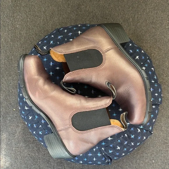 Blundstone Brown Metallic Leather Ankle Boots - Picture 6 of 10